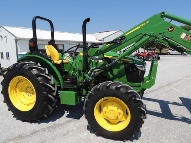 Image of John Deere 5067E equipment image 3