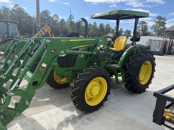 Image of John Deere 5067E equipment image 2