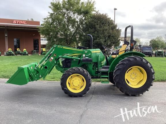 Image of John Deere 5067E equipment image 3