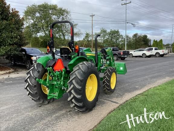 Image of John Deere 5067E equipment image 4