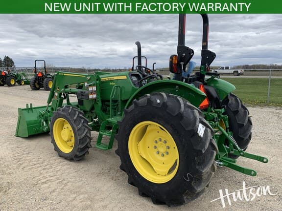 Image of John Deere 5067E equipment image 3