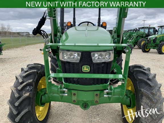 Image of John Deere 5067E equipment image 4