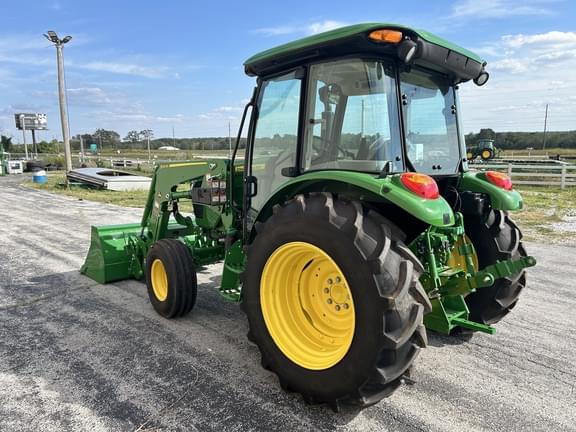 Image of John Deere 5067E equipment image 2