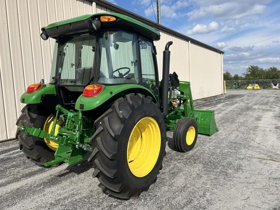 Image of John Deere 5067E equipment image 4