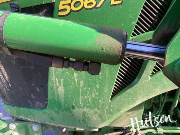 Image of John Deere 5067E equipment image 4