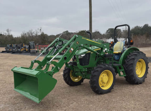 Image of John Deere 5067E equipment image 1