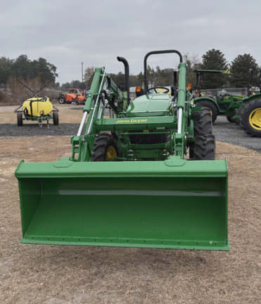 Image of John Deere 5067E equipment image 2