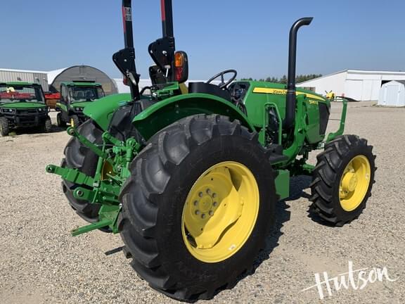 Image of John Deere 5067E equipment image 3