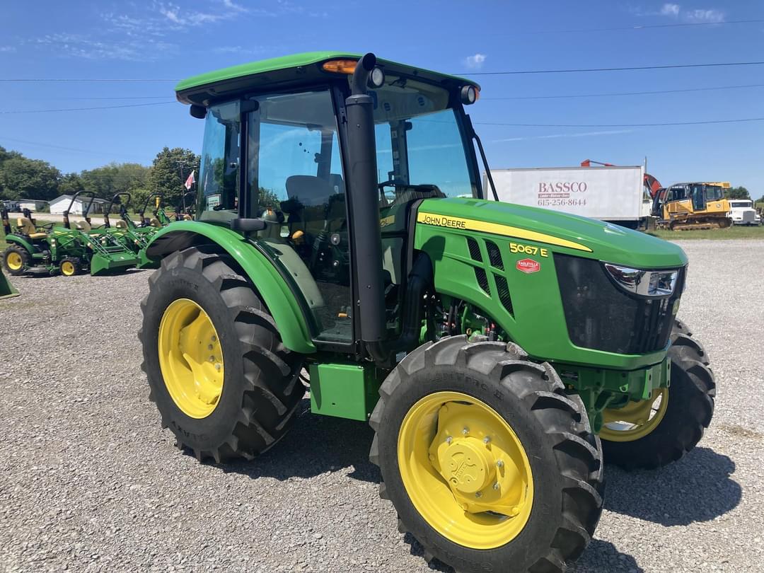 Image of John Deere 5067E Primary image