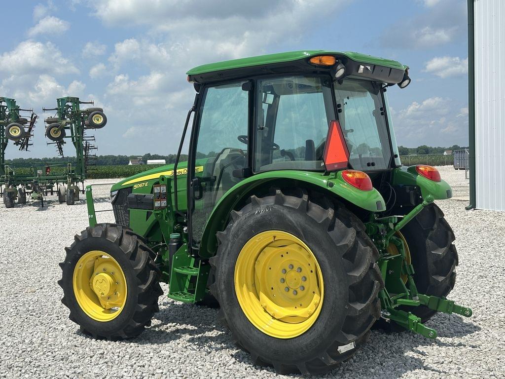 Image of John Deere 5067E Image 1