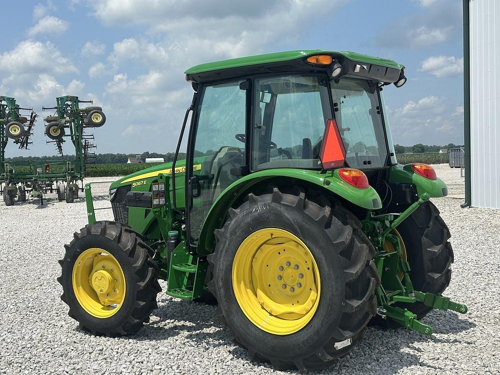 Image of John Deere 5067E Image 1