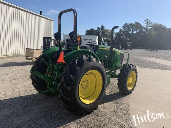Image of John Deere 5067E equipment image 2