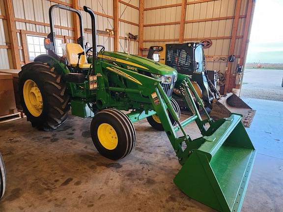 Image of John Deere 5067E equipment image 1