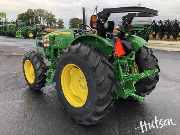 Image of John Deere 5067E equipment image 3