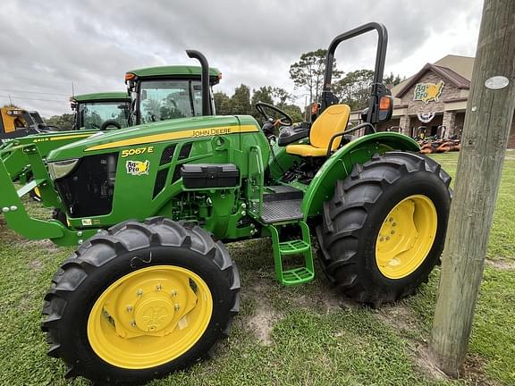 Image of John Deere 5067E Primary image