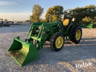 Image of John Deere 5067E equipment image 3