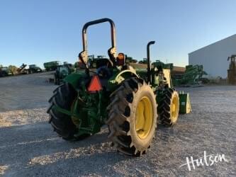 Image of John Deere 5067E equipment image 1