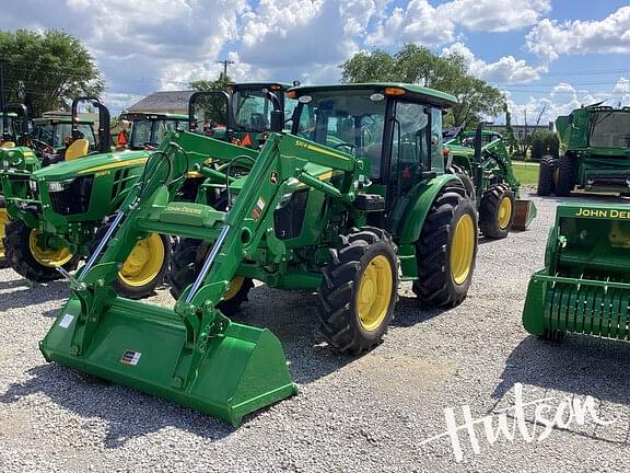 Image of John Deere 5067E equipment image 2