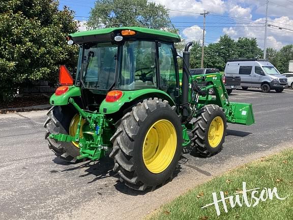Image of John Deere 5067E equipment image 2