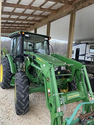 Image of John Deere 5067E equipment image 1
