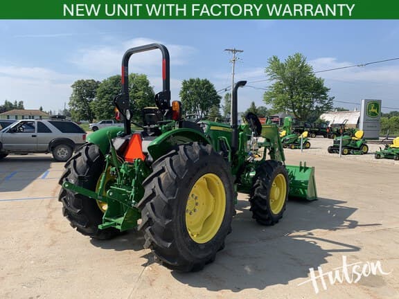 Image of John Deere 5067E equipment image 2
