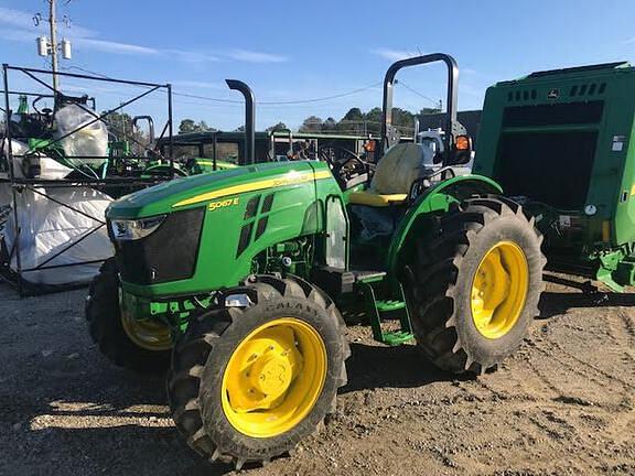 Image of John Deere 5067E equipment image 1