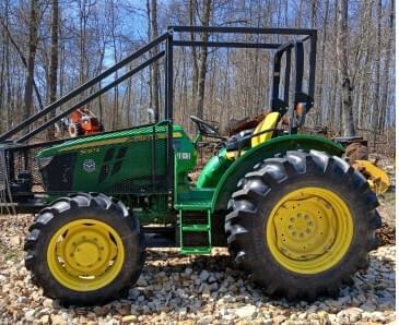 Image of John Deere 5067E equipment image 1