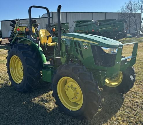 Image of John Deere 5067E Primary image