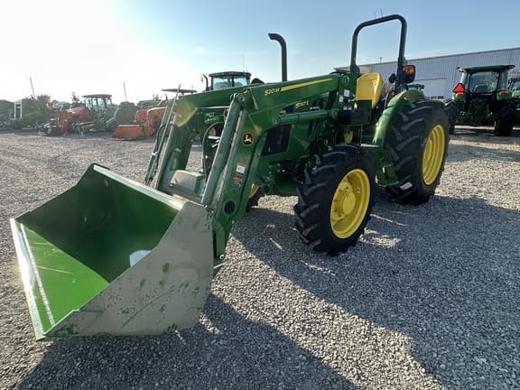 Image of John Deere 5067E equipment image 3