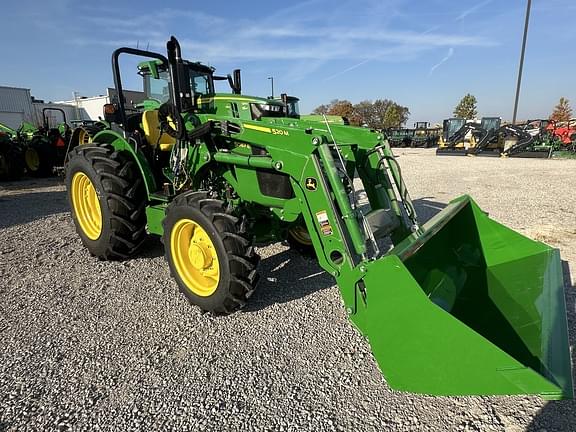 Image of John Deere 5067E equipment image 1