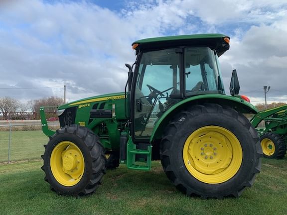 Main image John Deere 5067E