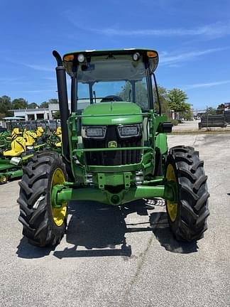 Image of John Deere 5067E equipment image 1