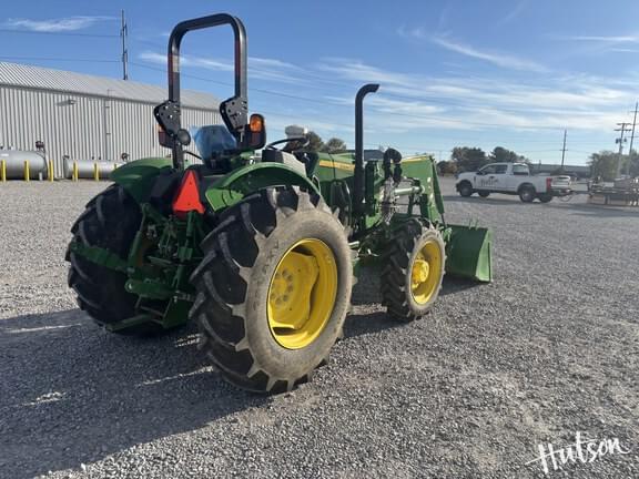 Image of John Deere 5067E equipment image 2