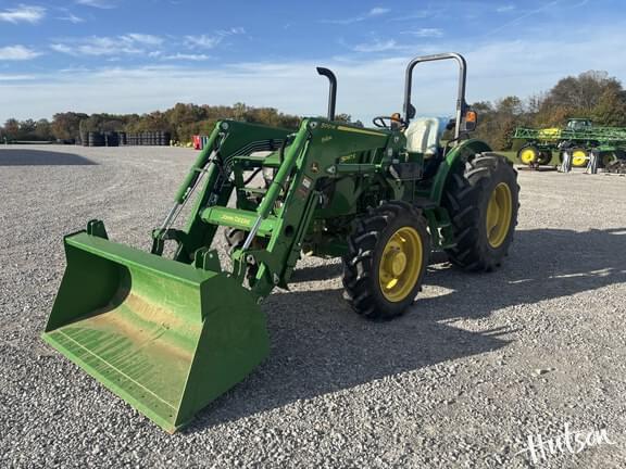 Image of John Deere 5067E equipment image 1