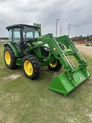 Image of John Deere 5067E equipment image 2