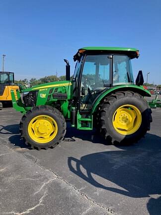 Image of John Deere 5067E equipment image 1