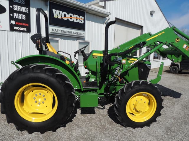 Image of John Deere 5067E equipment image 4