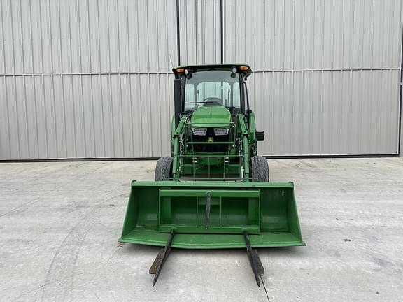 Image of John Deere 5067E equipment image 2