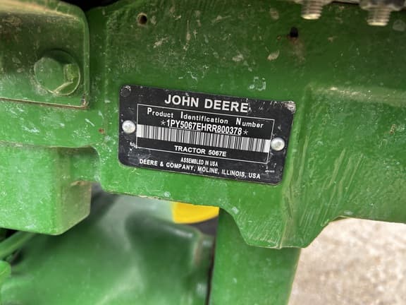 Image of John Deere 5067E equipment image 1