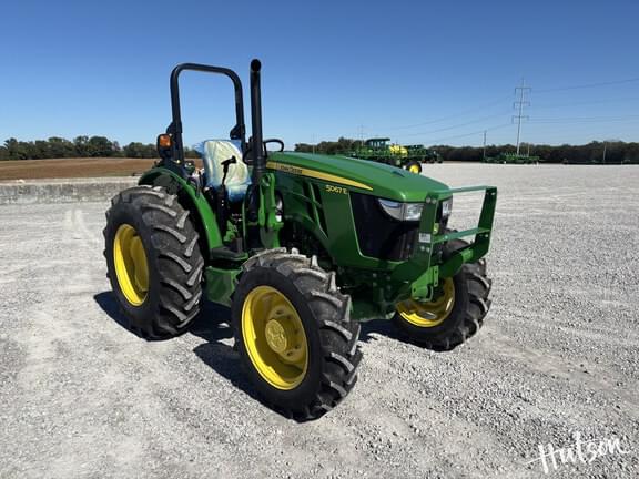 Image of John Deere 5067E equipment image 4