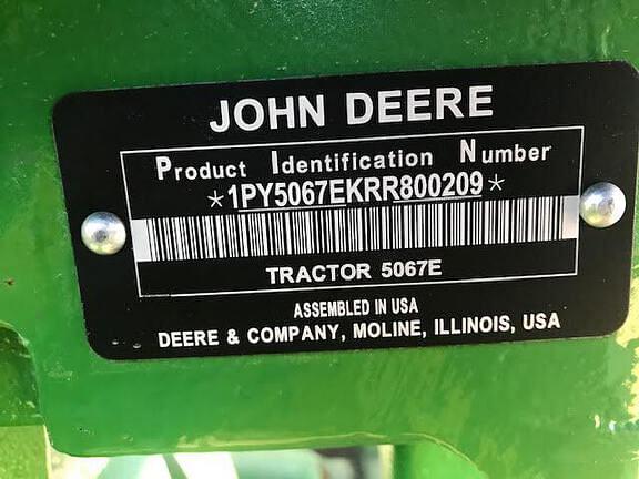 Image of John Deere 5067E equipment image 4
