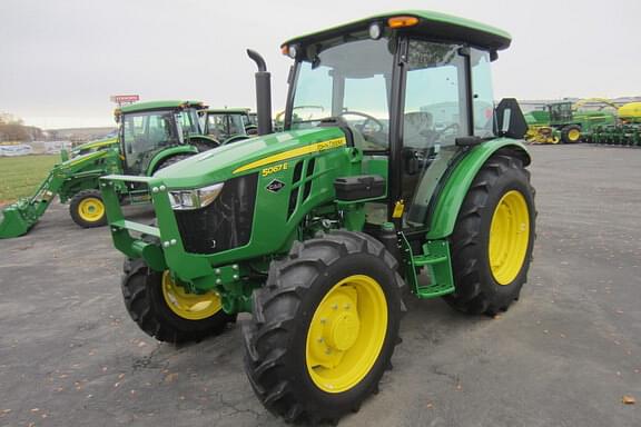 Image of John Deere 5067E Primary image