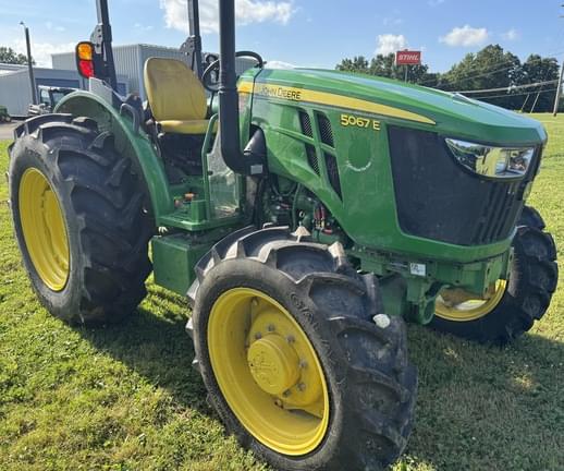 Image of John Deere 5067E Primary image
