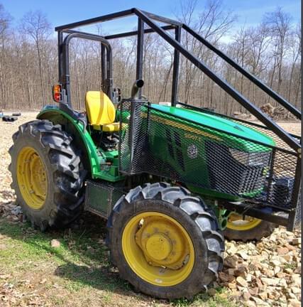 Image of John Deere 5067E equipment image 2