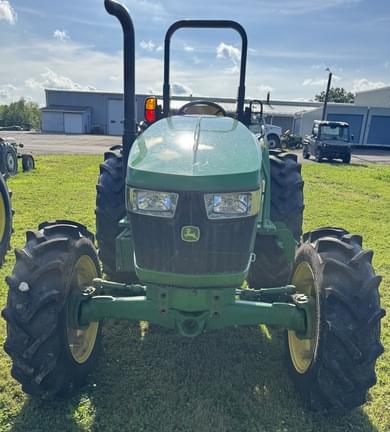 Image of John Deere 5067E equipment image 1