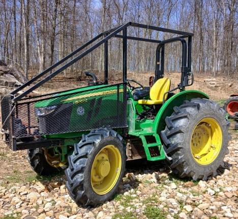 Image of John Deere 5067E equipment image 3