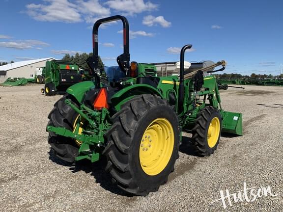 Image of John Deere 5067E equipment image 2