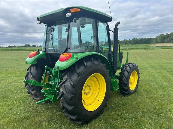 Image of John Deere 5067E equipment image 1
