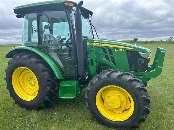 Image of John Deere 5067E Primary image