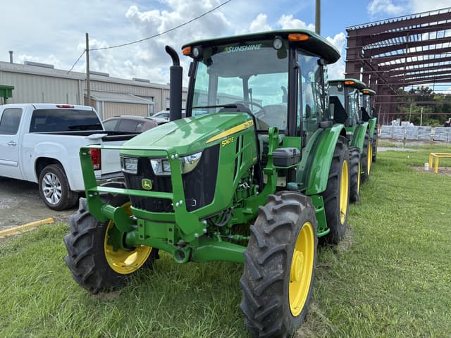 Image of John Deere 5067E equipment image 1